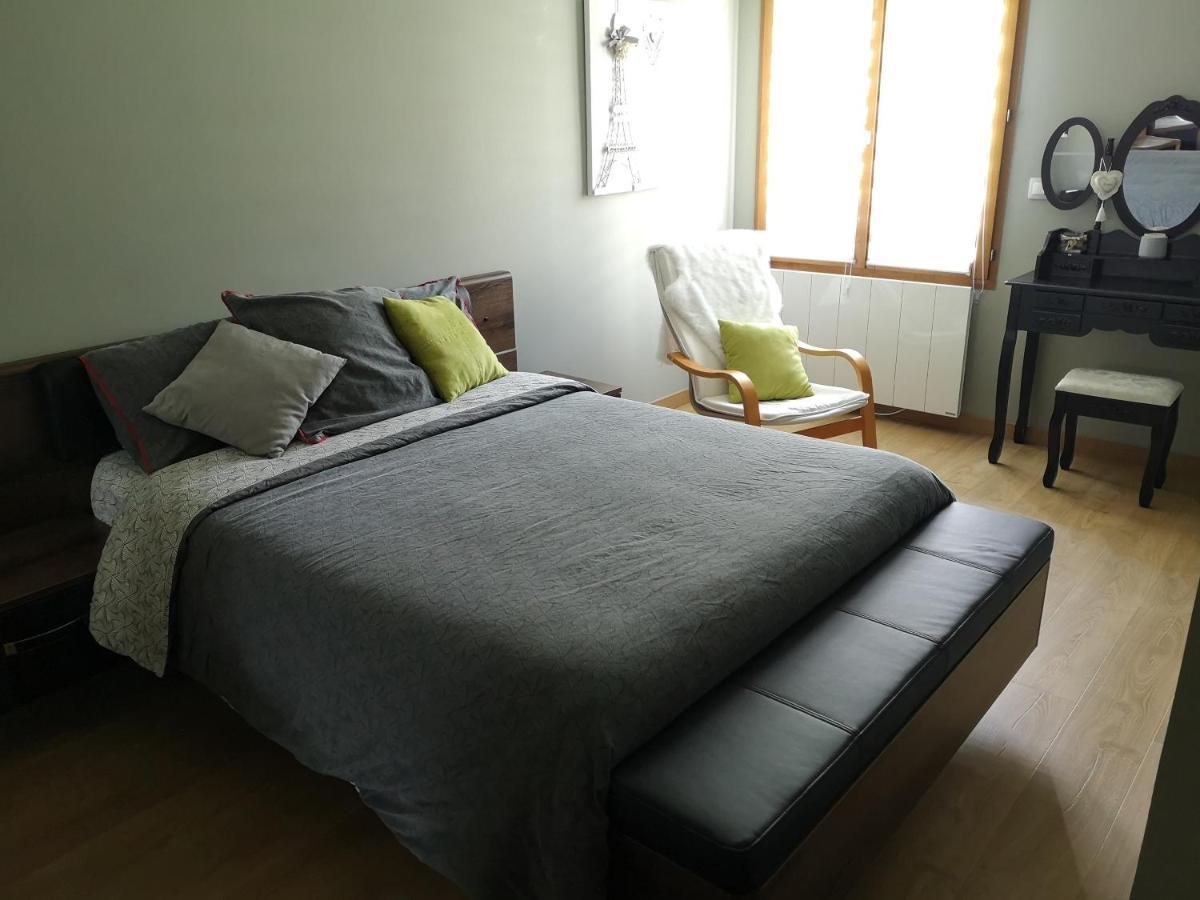 Appartement Meuble Tout Confort Scionzier Exterior photo